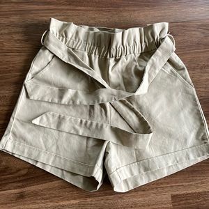 NiMin khaki paper bag shorts size s